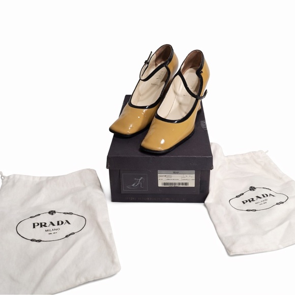 Prada Shoes - Prada Vernice Bicolor Patent Leather Mary Jane Heels US 9.5-10/ EU 41 - Italy